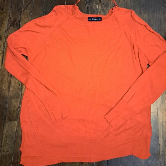 Zara Fine Knit Long Sleeved Sweater Size Medium - Picture 1 of 4